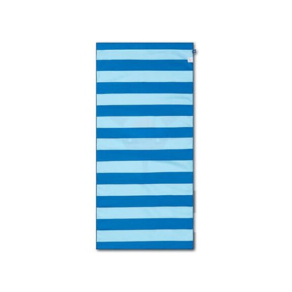 Se Serviette microfibre Requin 135 X 65 cm